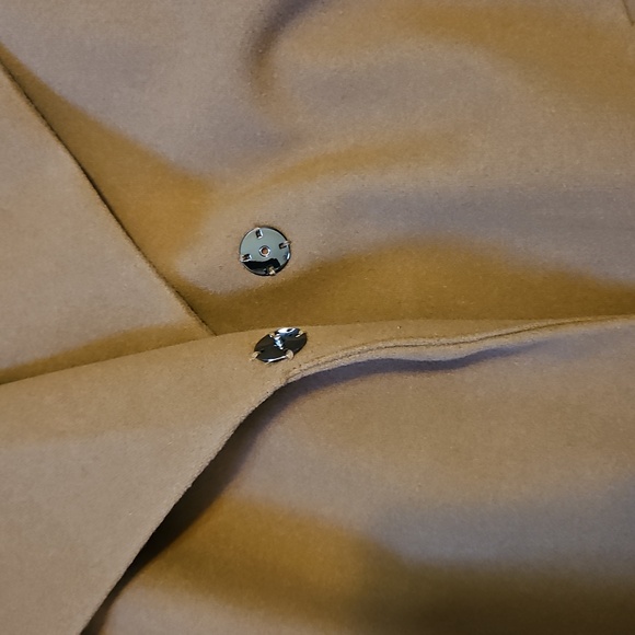 NWOT Tahari Camel Belted Wrap Coat Size XL - Picture 9 of 11